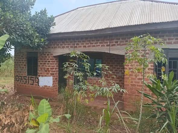 plots wakiso