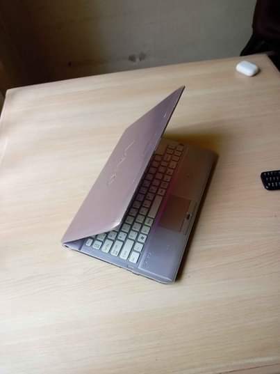 A picture of Sony vaiwo i5 500gb 8gb