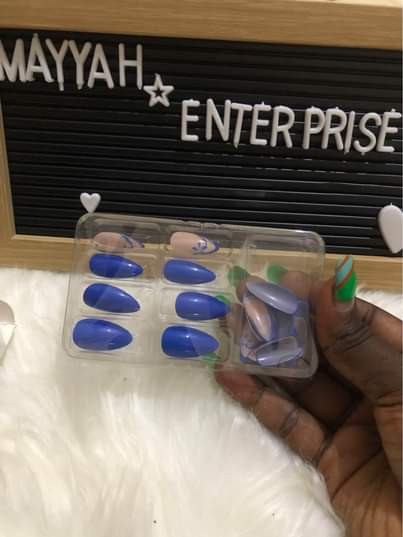 A picture of Press on nails