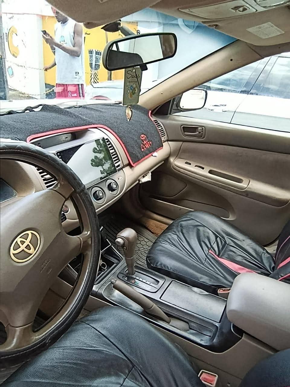 A picture of 2005 Toyota camry 2.4