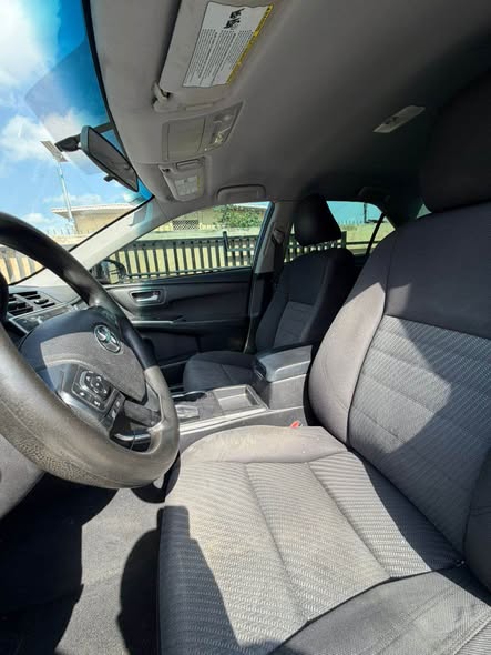 A picture of Toyota Camry 2015 LE 12 5m