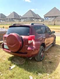 A picture of Toyota Rav4 Very Good
