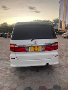 A picture of TOYOTA ALPHARD 0714058883