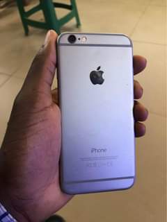 A picture of iPhone 6 16gb At 140k