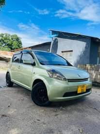 A picture of Toyota passo