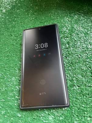 A picture of Samsung galaxy note 10plus