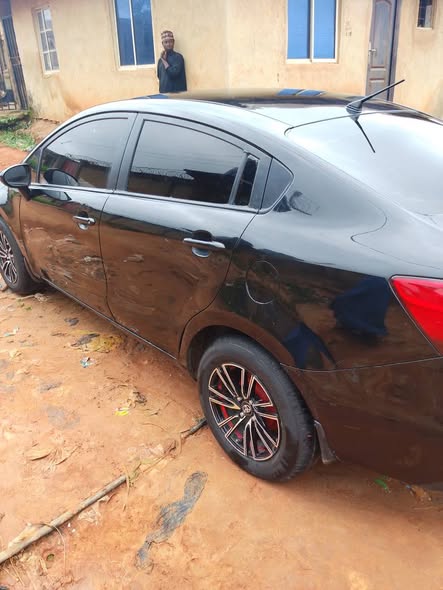 A picture of 08135300610 Distress Kia Rio 2014 model Untempered engine and gear