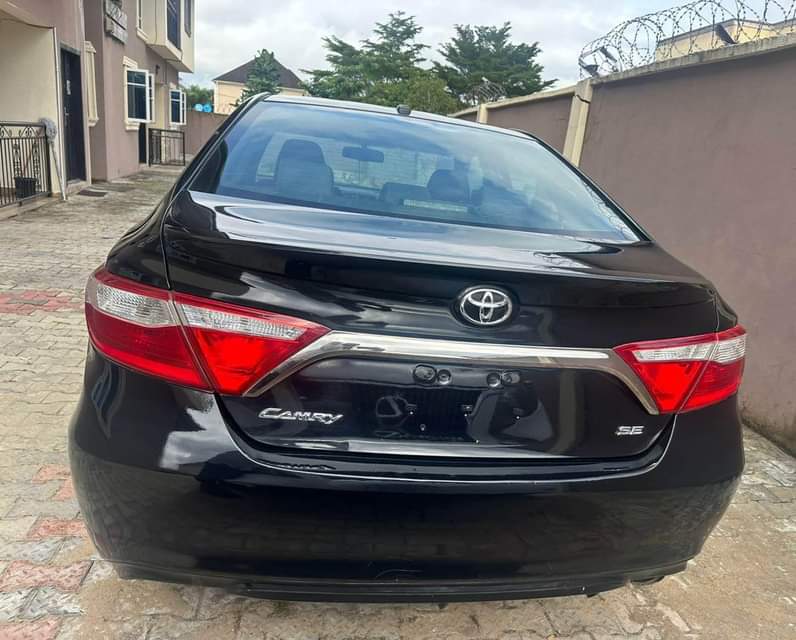 A picture of Toyota Camry 2016