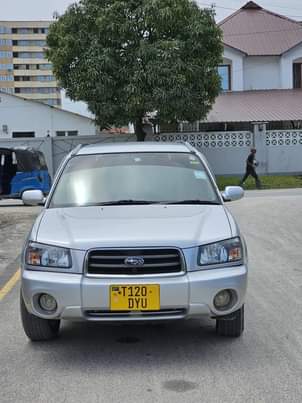 A picture of Subaru Forester Kali sana Usajiri namba T 120 DYU Mwaka