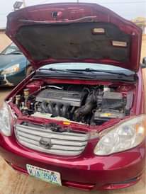A picture of Corolla 04 05 sharp engine and gear AC