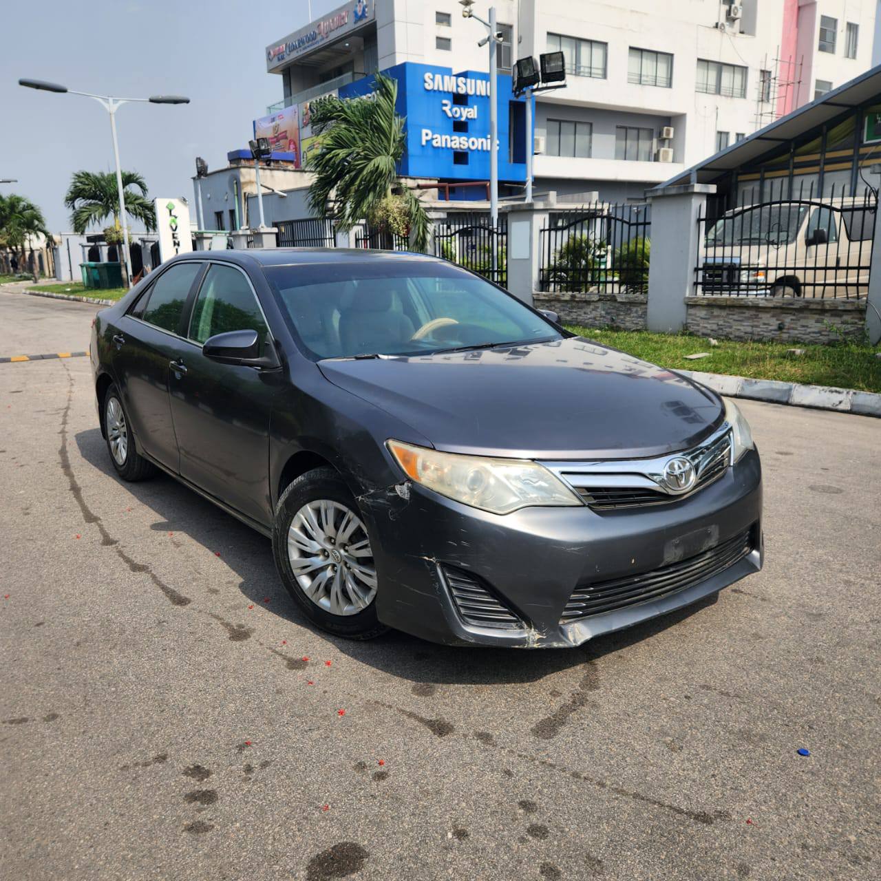 A picture of 2013 Toyota Camry