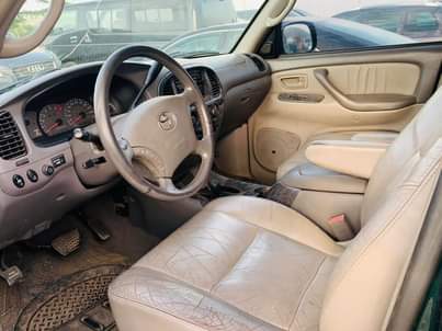 A picture of 2004 Toyota Sequoia V8