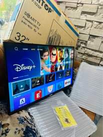 A picture of nauza tv yangu nch 32 ni smart Bado mpyaa na