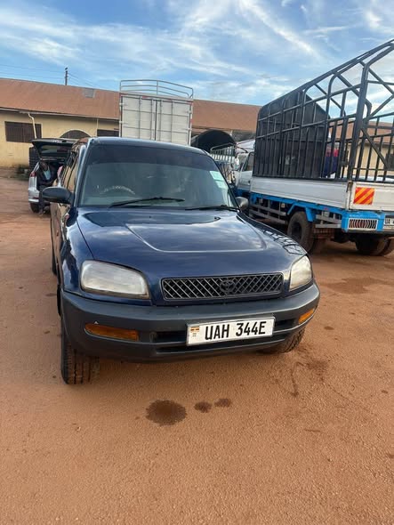 A picture of Rav4 on sale 10 5m