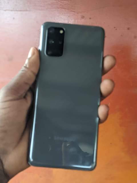 A picture of Samsung galaxy S20 5G