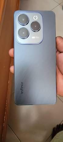 A picture of INFINIX HOT 40 PRO IMENYOOKA SANAA