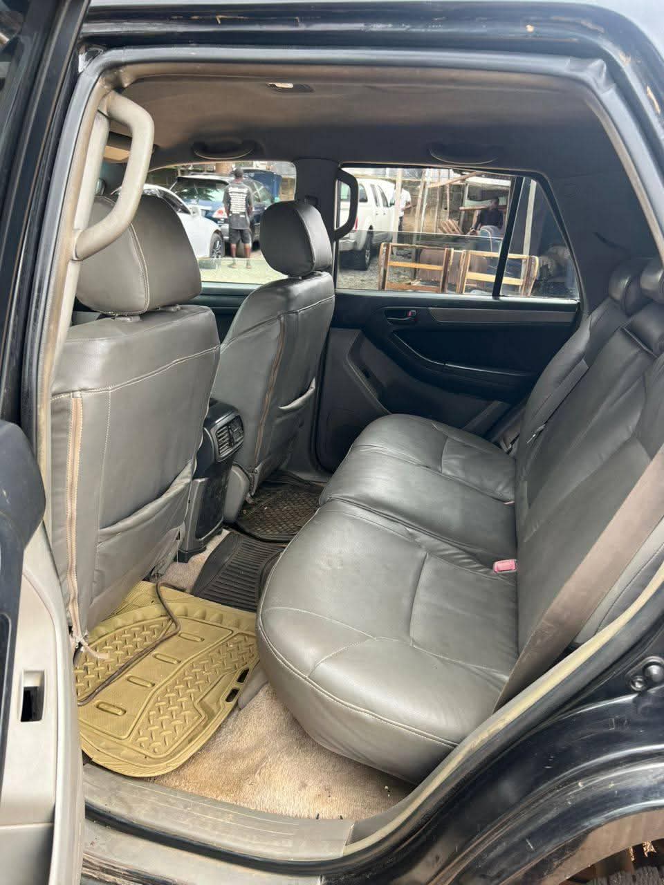 A picture of 2005 TOYOTA 4RUNNER 2005