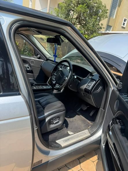 A picture of Range rover vogue diesel model 2016 for sale
