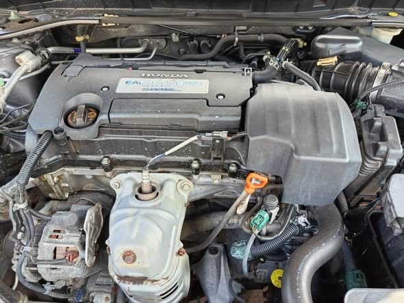 A picture of 2013 HONDA ACCORD FOREIGN USED GOING FOR JUST 14M LOCATION
