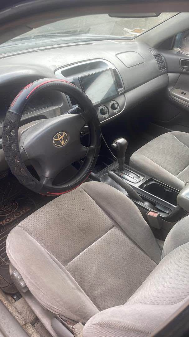 A picture of Toyota Camry 2004