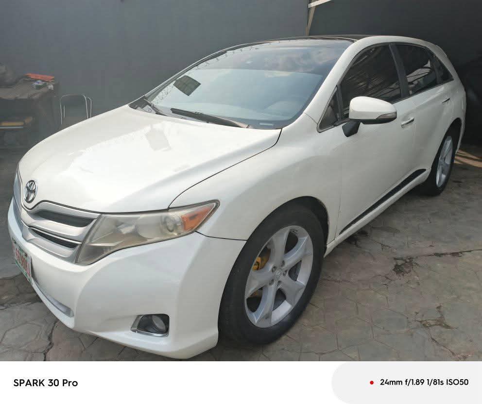 A picture of 2013 Toyota venza