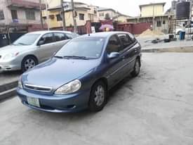 A picture of Kia rio 2004