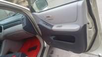 A picture of Toyota Highlander 2004 model three seaters pure first body