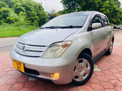 A picture of Toyota IST