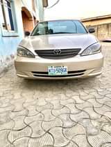 A picture of Toyota Camry xle full option 04 