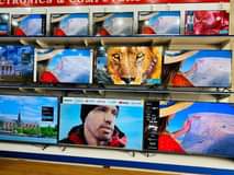 A picture of 350 000 last price for 32inch flat screen TV brand