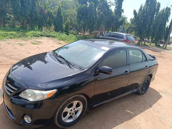 A picture of Toyota corolla 2008
