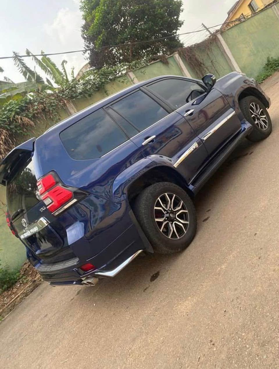 A picture of Registered Toyota Land Cruiser Prado. Year 2007 upgraded 19M