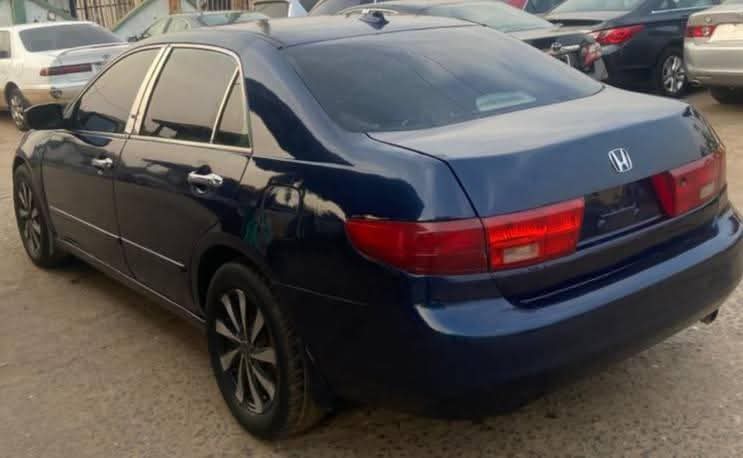 A picture of 2004 Honda accord