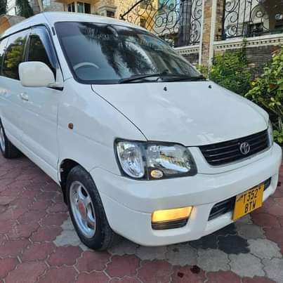 A picture of Call 0689336075 TOYOTA NOAH SR 40 MODEL 1998 ENGINE 3S