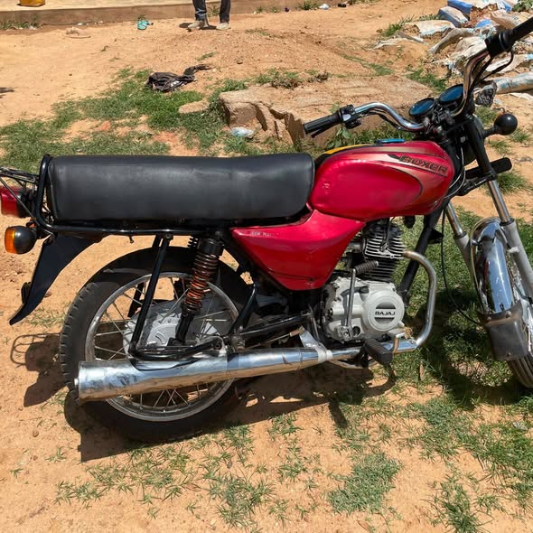 A picture of BOXER BAJAJ