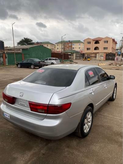 A picture of Honda EOD first body 4plugs direct 05 whatsapp 070 327
