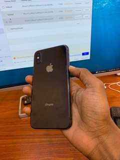 A picture of Iphone X