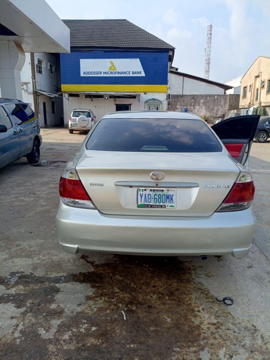 A picture of 2004 Toyota camry