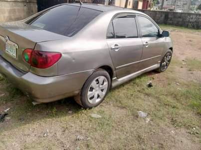 A picture of 2004 TOYOTA CORROLA 04 2004