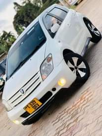 A picture of Toyota Ist Full Ac Cc1290 Mil 11.8 No kipengele Tegeta