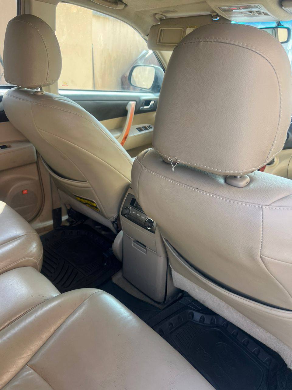 A picture of TOYOTA HIGHLANDER MODEL 2008 08035339225