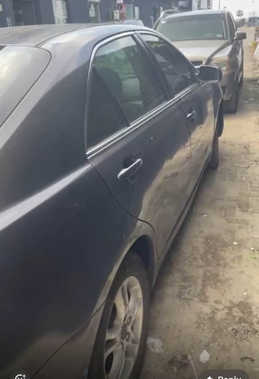 A picture of Christmas Awoof Toyota Camry 08