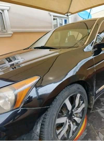 A picture of Honda accord 2008 upgraded automotic V6 engine and gear intact