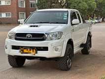 used toyota hilux