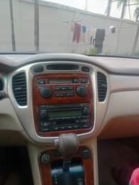 A picture of Toyota Highlander 06 3 seater As clean as sharp UNREGISTERED