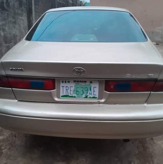 A picture of Toyota Camry 2001 Tinny Light 