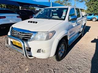 used toyota hilux