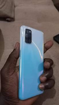 A picture of OPPO A52