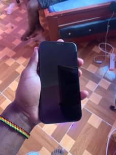 A picture of Iphone xr