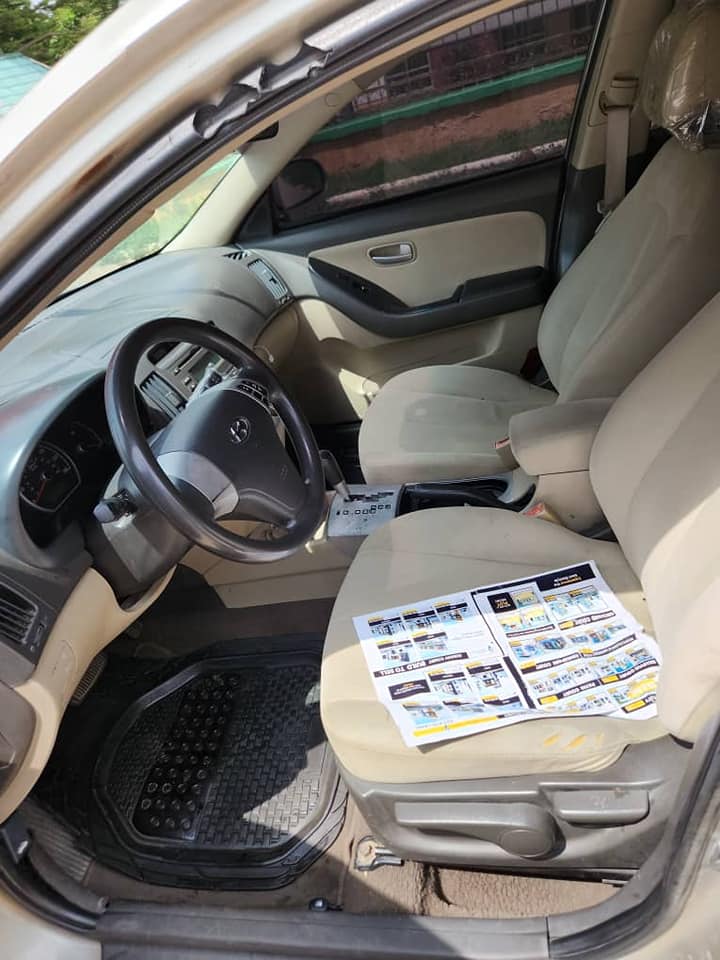 A picture of 2010 HYUNDAI ELANTRA 07035917968